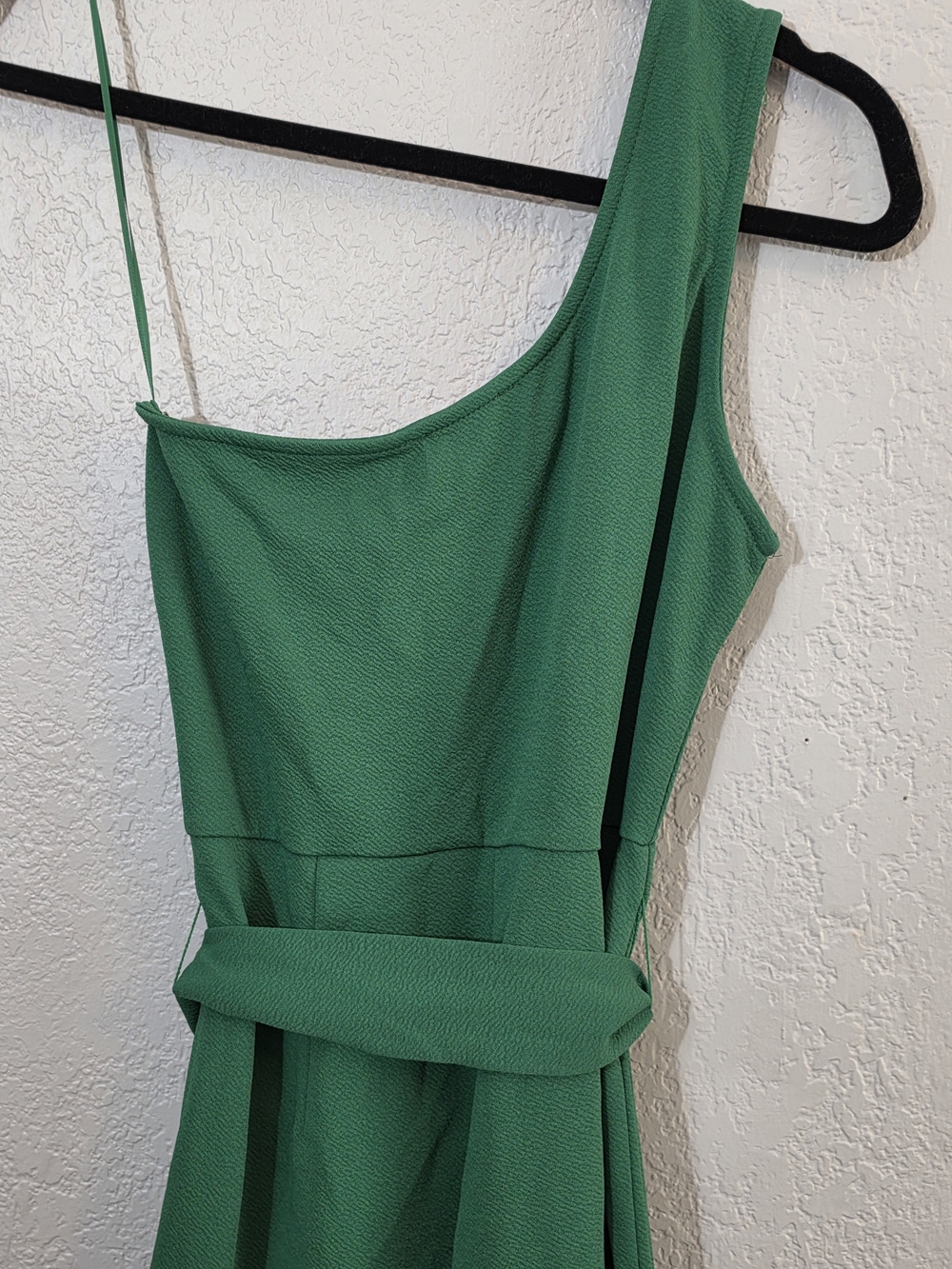 NWT Lilly's Kloset One-Shoulder Wide Leg Green Jumpsuit Tie Waist Womens Large - Picture 8 of 11